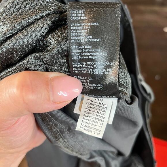 The North Face Men's Black Nylon Hiking Convertible Pants Zip Off Shorts XL - Picture 11 of 16